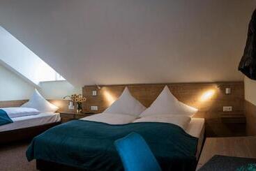 Gasthof Hotel Drei Tannen Altdorf