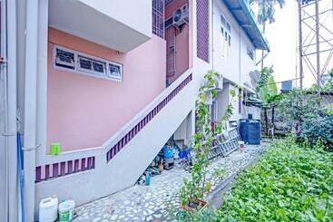 هتل Collection O D Trinayan Suites