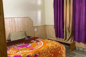 هتل Green Park Kasol