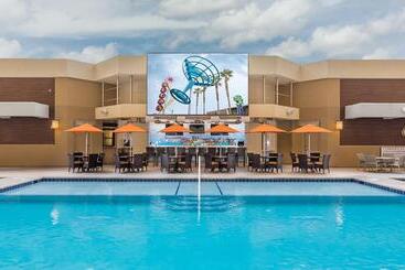 هتل Marriott S Grand Chateau