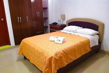 هتل Residencial Los Tres Pinos