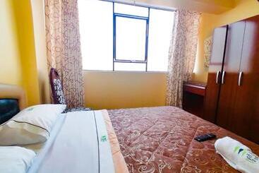 هتل Residencial Los Tres Pinos