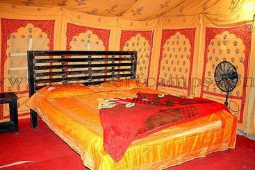هتل Shriramdesertcampjaisalmer