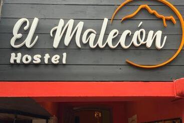 Malecon En Calle Techada Hostel