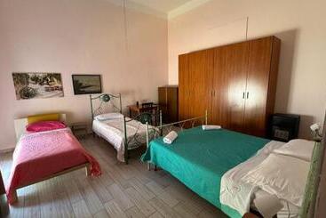 بنسيون Le Stanze Di Ginevra 2 Santa Maria A Vico