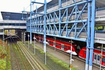 پانسیون Sroom Stuttgart Flughafen Messe