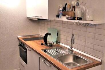پانسیون Sroom Stuttgart Flughafen Messe