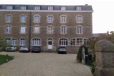 پانسیون Ty Sam Bretagne   Bel Appartement Maison Rdc Terrasse T3 T4 Proche Plages Et Commerces