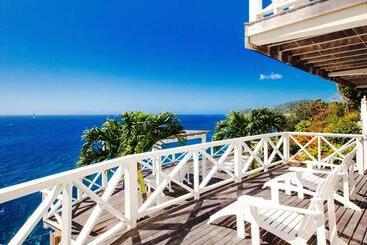 تختخواب و صبحانه Dolcevita Cliff Private Resort By Klabhouse   Adults Only