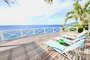 تختخواب و صبحانه Dolcevita Cliff Private Resort By Klabhouse   Adults Only