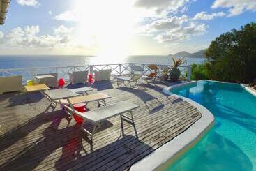 تختخواب و صبحانه Dolcevita Cliff Private Resort By Klabhouse   Adults Only