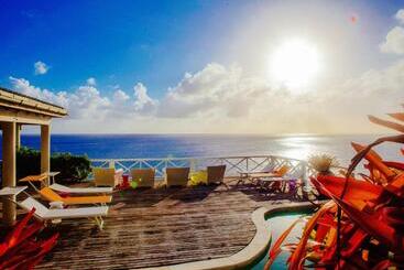 تختخواب و صبحانه Dolcevita Cliff Private Resort By Klabhouse Adults Only