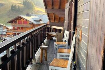 Freeride Hostel & Bar