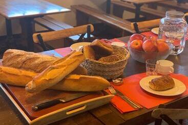 Freeride Hostel & Bar