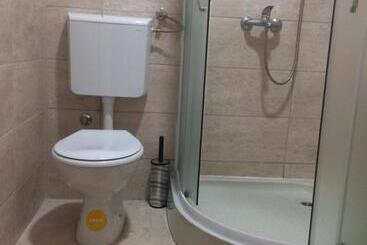 Hostel Arijana