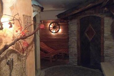 هتل Garni Eden Bed And Breakfast