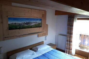 هتل Garni Eden Bed And Breakfast