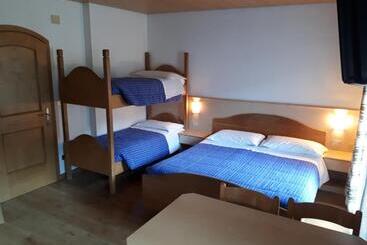 هتل Garni Eden Bed And Breakfast