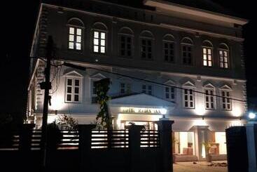 هتل Maden Inn