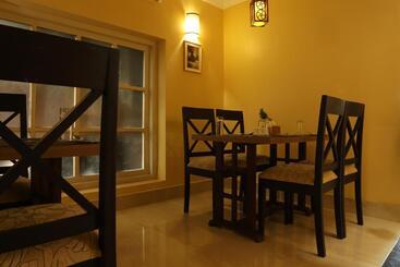 هتل Maden Inn