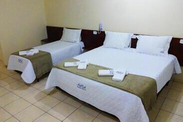 هتل Monte Carlo Uberaba   Próximo Ao Hospital Uftm , Hospital Dr Hélio Angotti E Hospital Regional Ubera