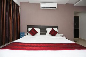 هتل Oyo Flagship Subudhi S Inn