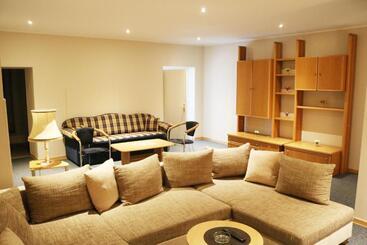 Monteurzimmer & Hostel Für Herren
