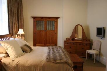 Nelson Heights Bed & Breakfast