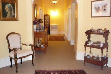 Nelson Heights Bed & Breakfast