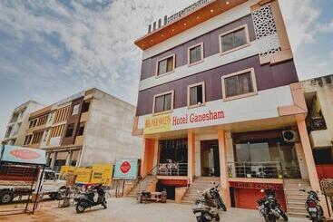 Oyo Flagship Hotel Ganesham