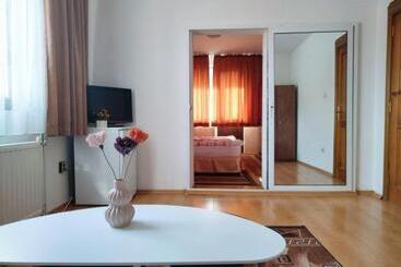 پانسیون Djolevi Guesthouse