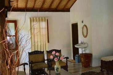 پانسیون Larosa Homestay