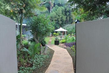 پانسیون Letsitele Guesthouse