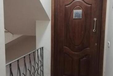 پانسیون Luxury Host  219  Dream Land