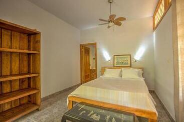 Пансион Villa Mango   Private Pool   12px