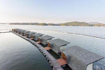 Z9 Resort