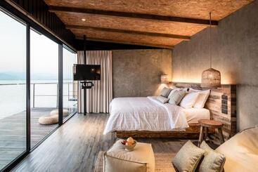 Z9 Resort