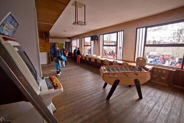 هاستل Centre De Vacances Le Val D Escreins