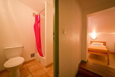 هاستل Centre De Vacances Le Val D Escreins