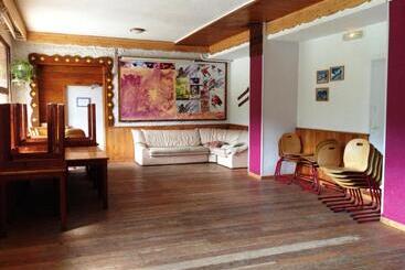 هاستل Centre De Vacances Le Val D Escreins
