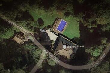 تختخواب و صبحانه Villa Moncoeur