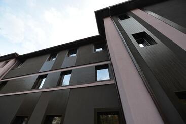 Boutique Hotel Lyulyak