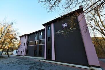 Boutique Hotel Lyulyak