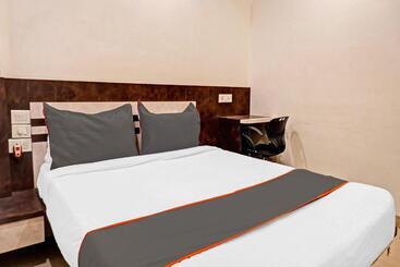 هتل Collection O Royce Studios Near Pune Airport