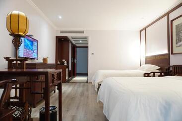 Guilin Yi Characteristic Hotel Coltd