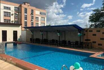 هتل De Silver Green Luxury