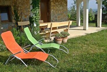 هتل Farm Stay Domačija Butul