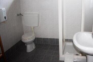 هتل Farm Stay Domačija Butul