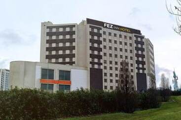 هتل Fezinn