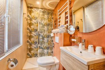 هتل Le Castel Cabourg Hôtel & Spa  Restaurant La Calypso